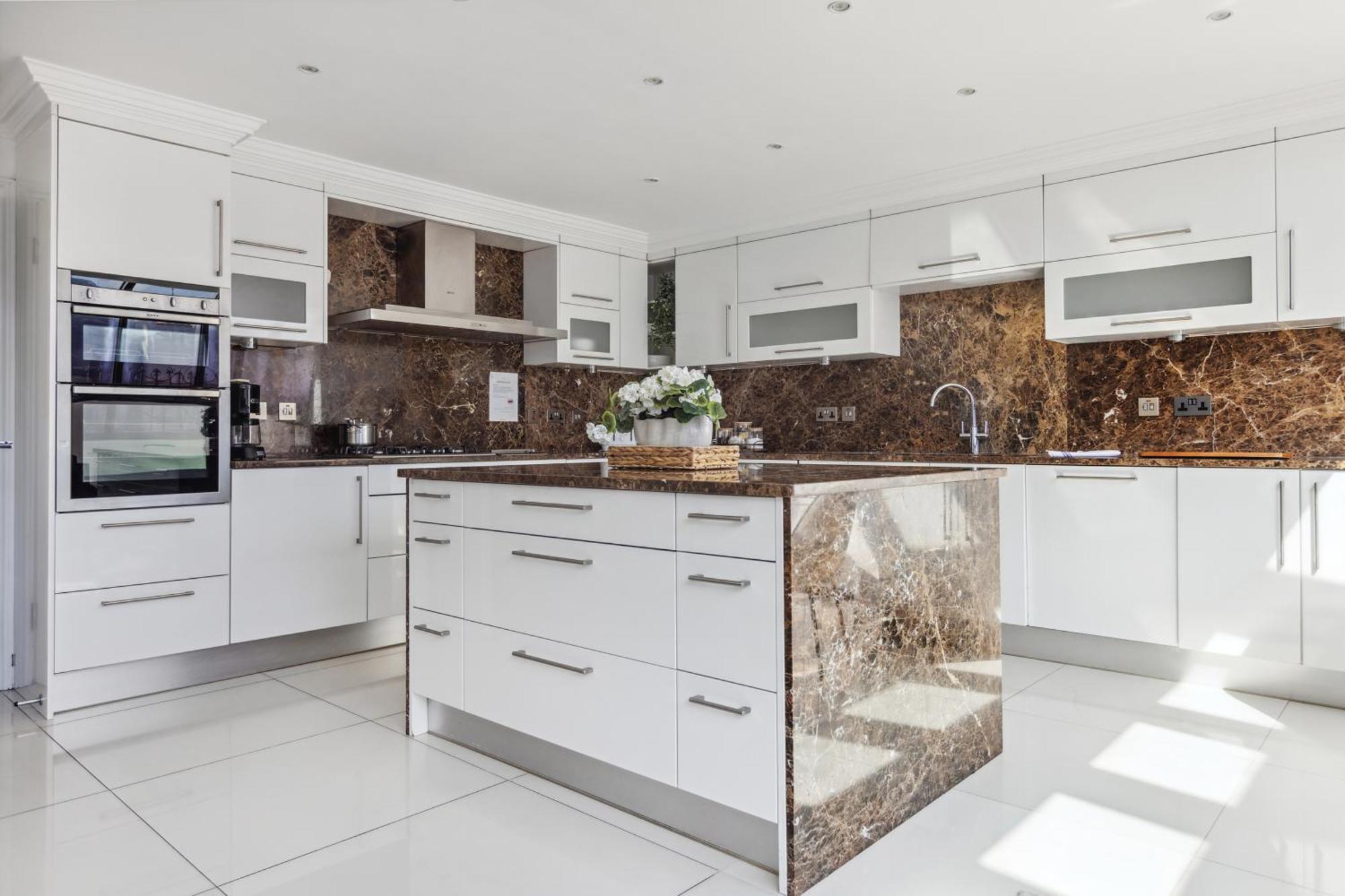 Apart-hotel Mayfair House 5*