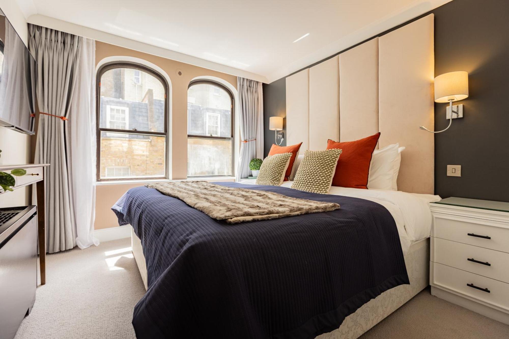 Mayfair House Apart-hotel 5*